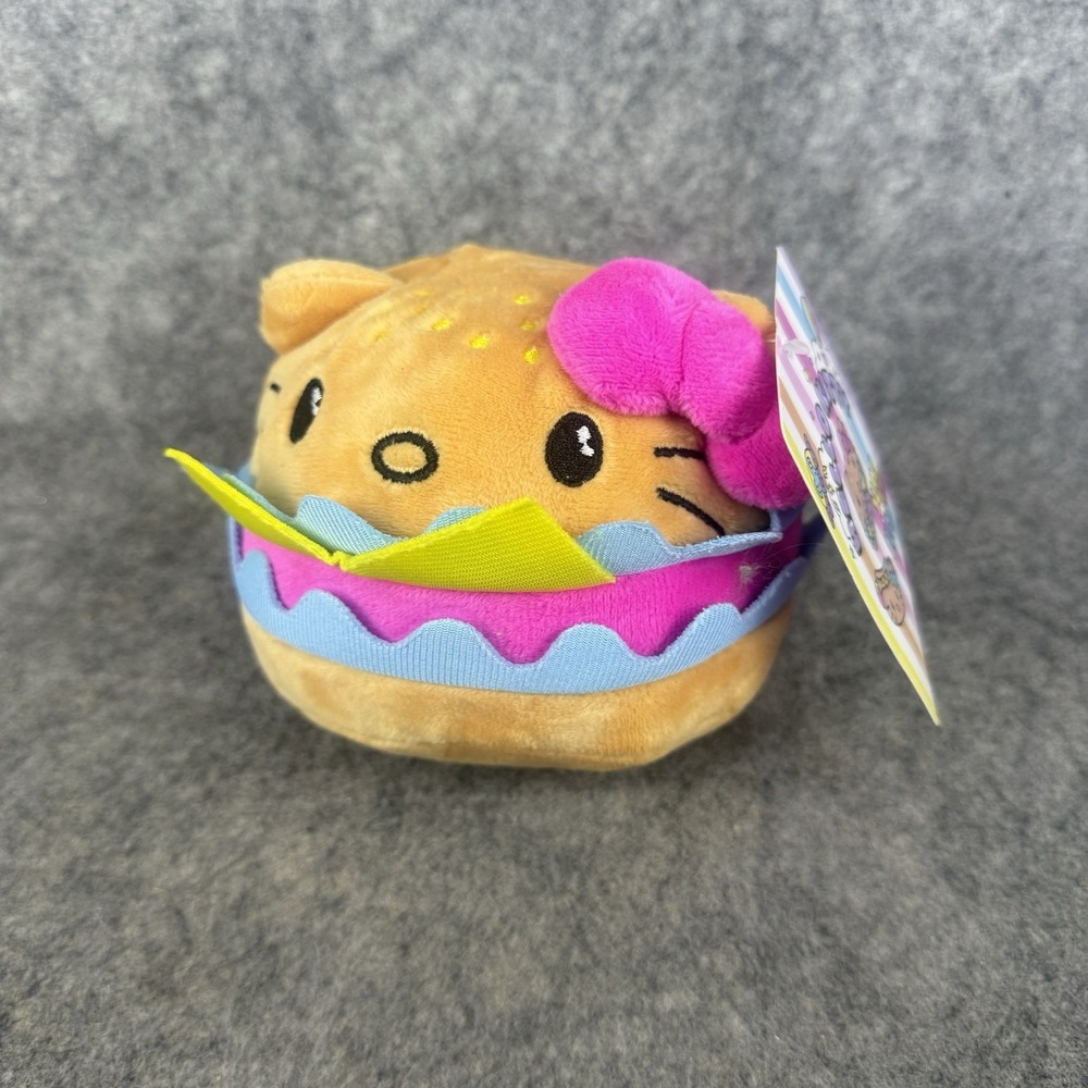 Hello Kitty YUM! YUM! YUM! Plush Burger NWT 5 Inches Plushie NEW